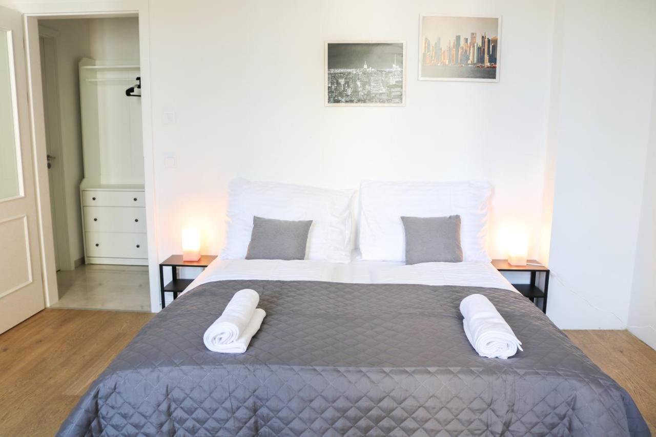 Apartahotel Rose And